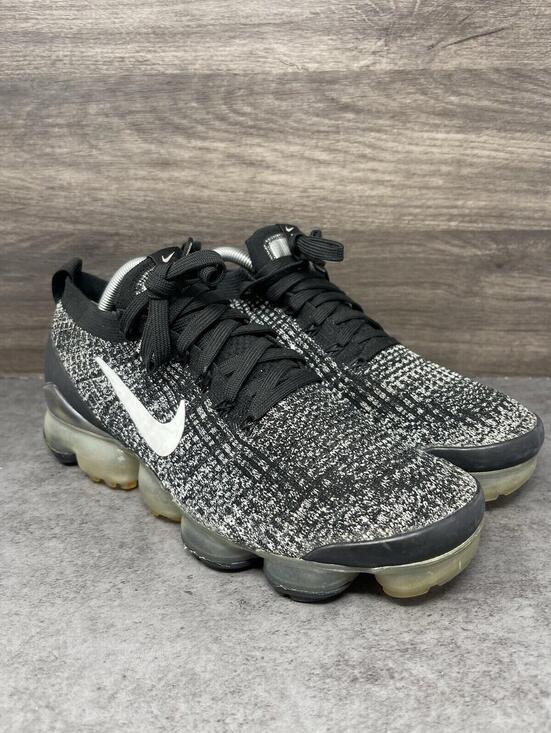 Nike Air Vapormax Flyknit 3 Sneakers Mens Size 9 Black White Oreo AJ6900-002 main image 11